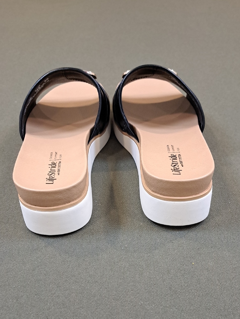 LifeStride Genevieve Sandal - Color: Black - Size: 7.5 Wide - Picture 5 of 9
